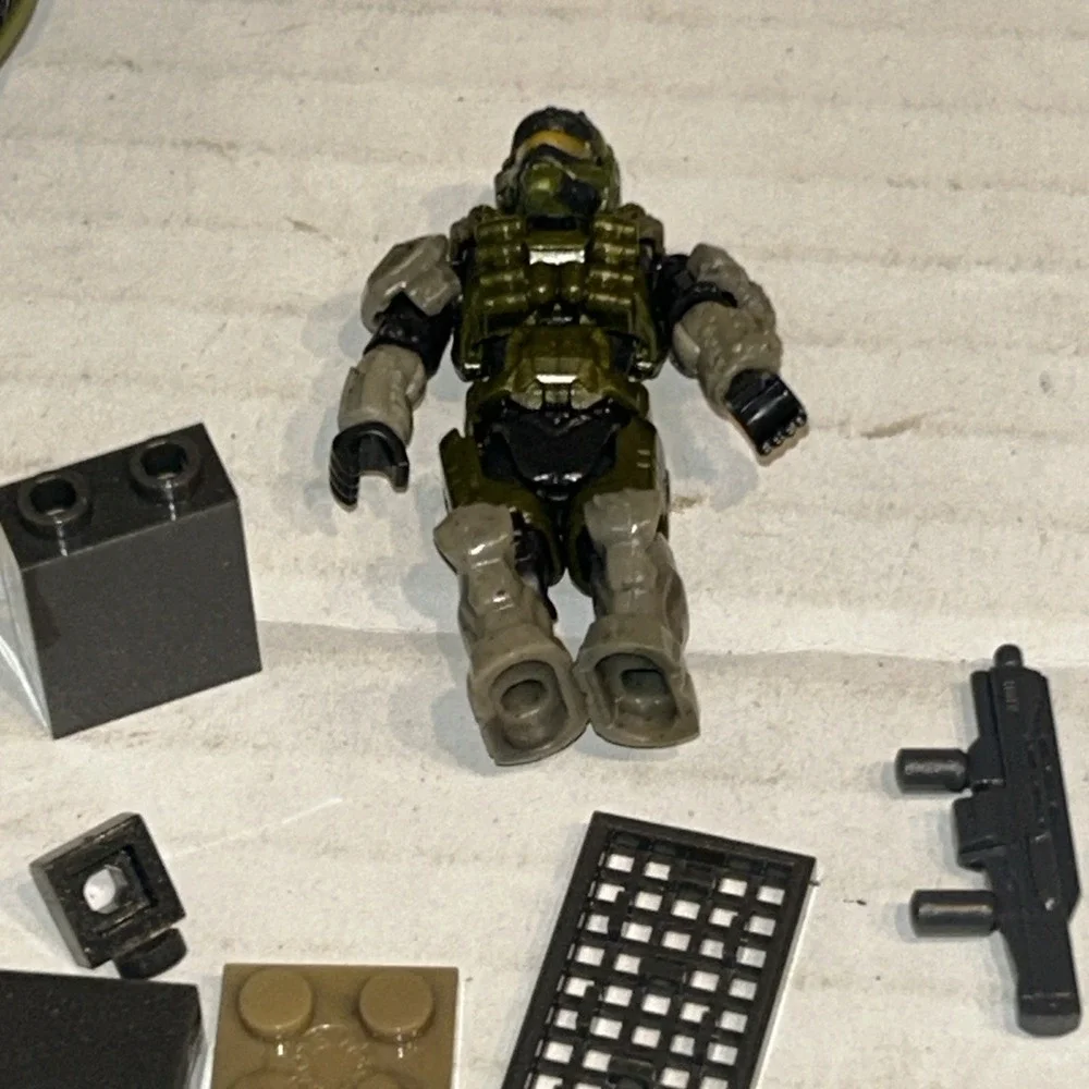 Mega Construx Halo LAST SPARTAN STANDING‎ Spartan Gungnir Grenadier GWY97 C4